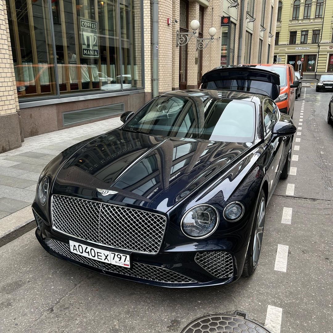 MichaelKitces_'s tweet photo. lived frugally for years while #Bitcoin was just a few thousand dollars. Now it’s back above $60,000 USD why not enjoy life a little more! 📈🤩 https://t.co/W7Lc7FxWtO