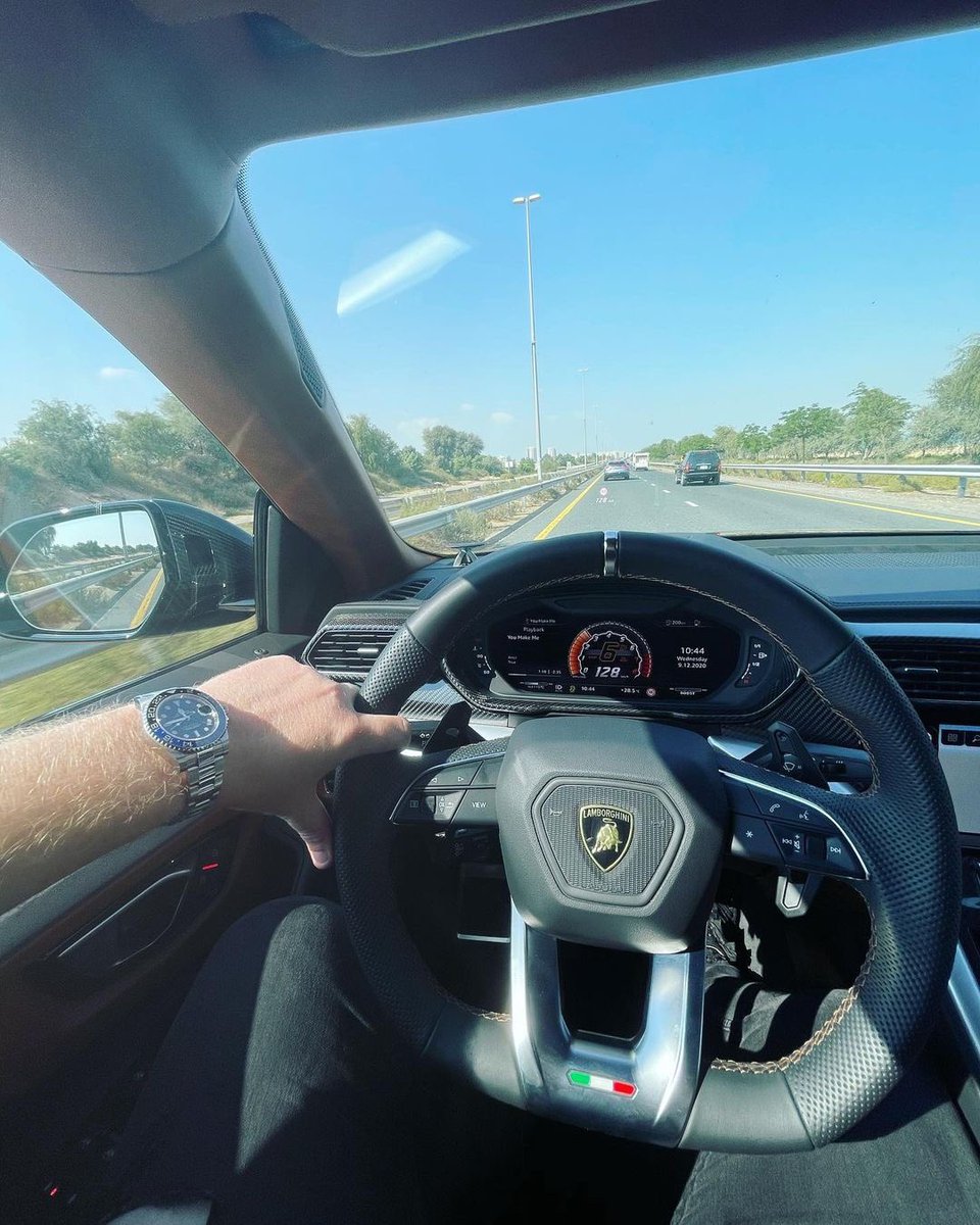 MichaelKitces_'s tweet photo. Lambo’s and Dubai is what’s up 🤙 
.
.
.
.
.
#entrepreneur #travel #luxury #fashion #success #luxurylifestyle #entrepreneurs #bitcoin #crypto #dxb #dubai #dubailife #mydubai #lambo #urus #Lamborghini https://t.co/0wCA3nK0Cn