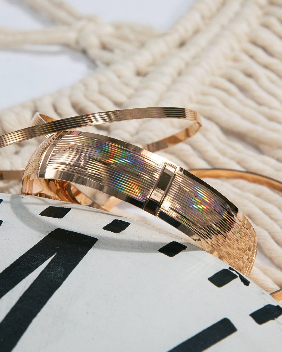 𝘙𝘰𝘵𝘢 𝘎𝘰𝘭𝘥’𝘥𝘢𝘯 𝘣𝘪𝘳 𝘪𝘭𝘬 𝘥𝘢𝘩𝘢! 
𝘙𝘦𝘯𝘬𝘭𝘦𝘳𝘪𝘯 𝘉𝘶̈𝘺𝘶̈𝘭𝘶̈ 𝘋𝘢𝘯𝘴ı
''𝘙𝘰𝘵𝘢 𝘎𝘰𝘭𝘥’𝘶𝘯 𝘎𝘰̈𝘻 𝘒𝘢𝘮𝘢𝘴̧𝘵ı𝘳𝘢𝘯 𝘎𝘰̈𝘬𝘬𝘶𝘴̧𝘢𝘨̆ı𝘉𝘪𝘭𝘦𝘻𝘪𝘬𝘭𝘦𝘳𝘪”#GökkuşağıKoleksiyonu
#RenkliTakılar
#RotaGoldGökkuşağı
#YeniKoleksiyon
#RenklerinDansı