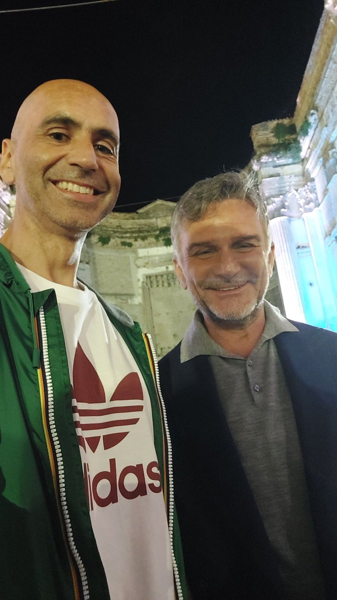 giakymattioli's tweet photo. Dopo la birretta dell'anno scorso, quest'anno Calciomercato L'originale in diretta da Fano! Salto di qualità! Grazie @AleBonan @SkySport https://t.co/JXMVkgMu06