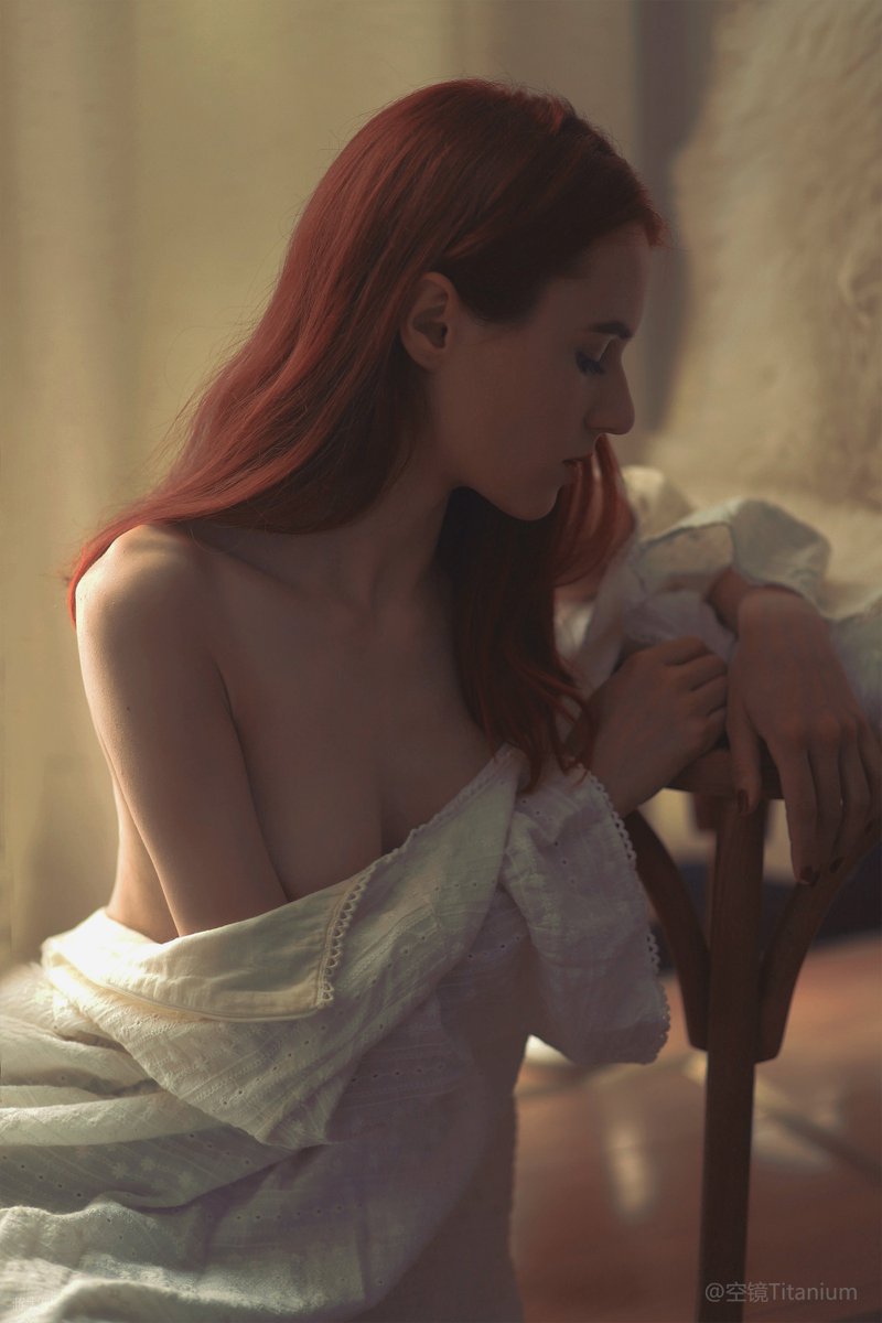 “An illusion reality”

摄影: @kjtitanium_

#油画写真 #私房寫真 https://t.co/7WpovLGWt3