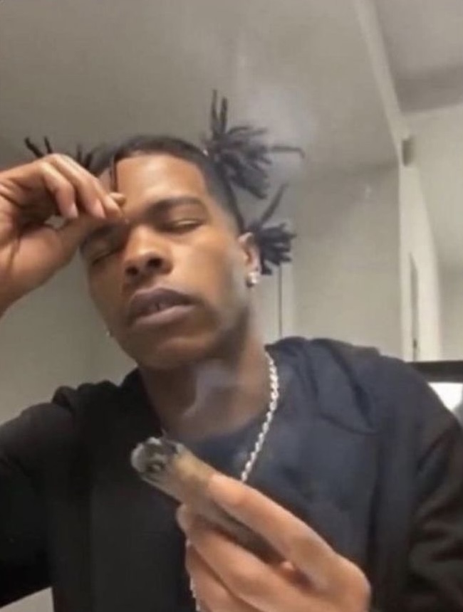 *incoming call* 

me: