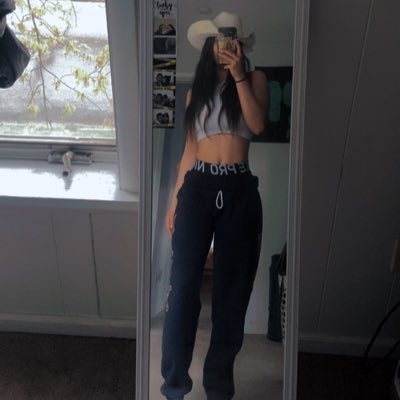 LizzyJones1115's tweet photo. #NewProfilePic https://t.co/2D8ja1eOHL