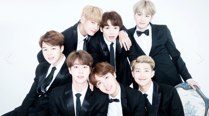 ■  There's a BTS transcript.

It's been 10 years since BTS, a global vocal group, was launched.
There are 100 million ARMYs in the world.
A book about BTS members sitting together, talking openly about the past and designing the future
"Hanryu Arirang"
I recommend it to ARMYs.