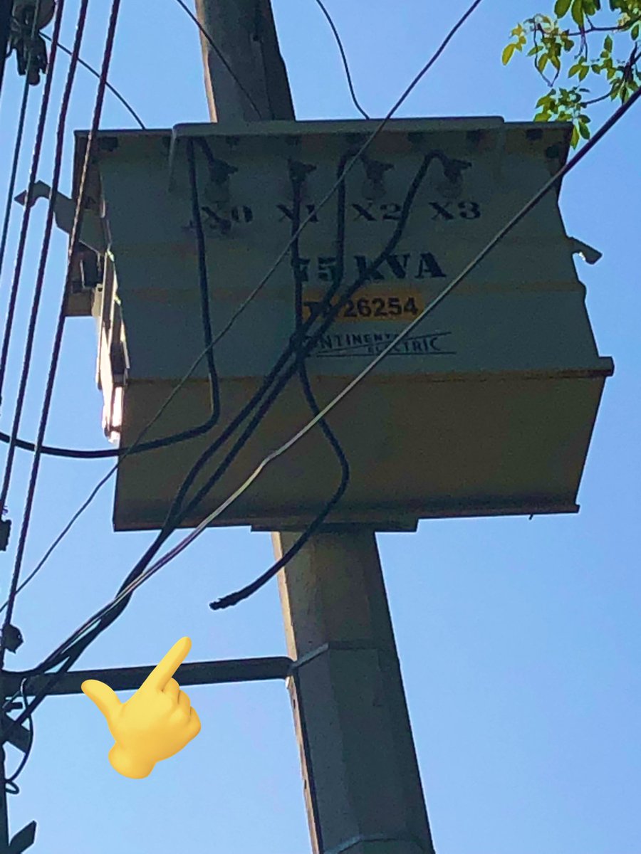 Lecharre1's tweet photo. @CFE_Contigo @CFEmx Tardaron 11 horas en venir a atenderlo y ya falló de nuevo . Mismo lugar , Nuevo reporte U0105104229 https://t.co/4beqzAm2o2