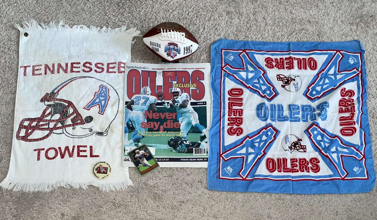 TheRealPres10's tweet photo. 🚨🚨 #TITANS (TENNESSEE OILERS) GIVEAWAY🚨🚨

Giving away some original rare Tennessee Oilers stuff including a mini football, towel, newsletter, inaugural game pin and more.

Retweet for a chance to win. Winner can follow but must be a Titans fan.  Winner drawn WEDNESDAY night. https://t.co/YL9yTTKrRR