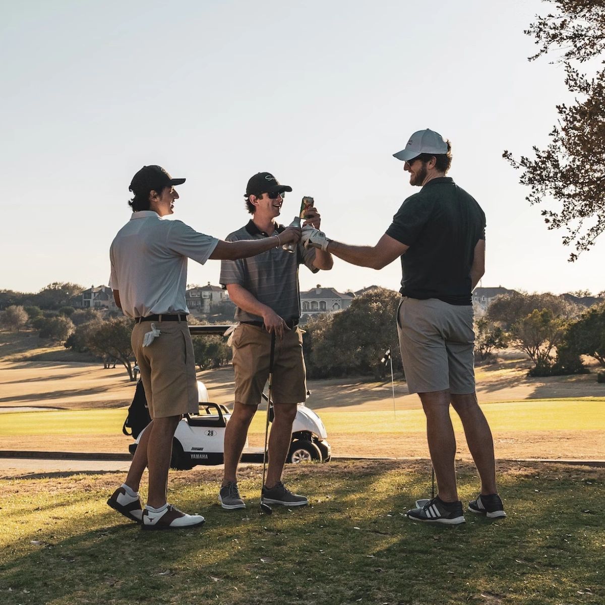 StarRanchGolf's tweet photo. Some like to golf alone, some with a friend, and some make it a family experience. When you book a tee time, who do you usually end up playing with? https://t.co/D9w8zhFuAu