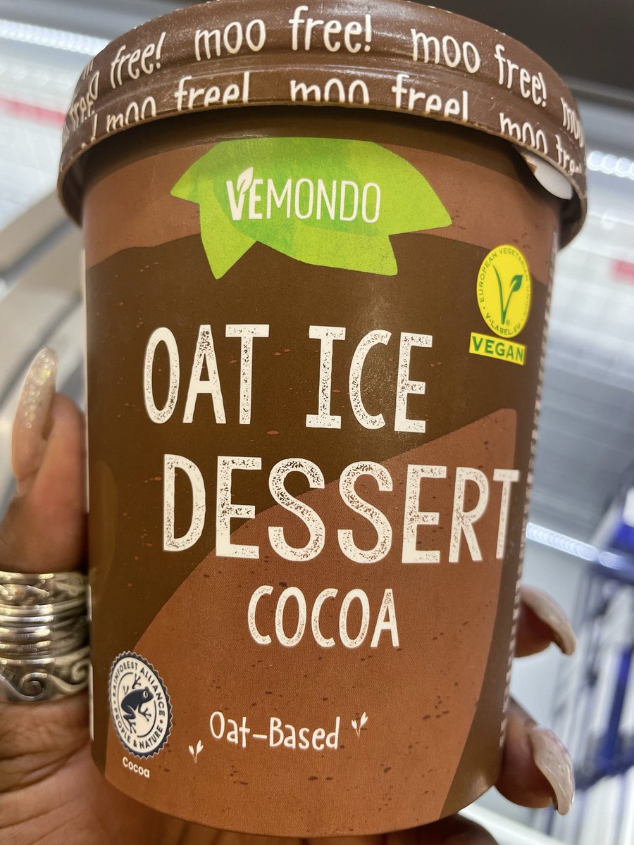 Zebra_carol's tweet photo. #Gamechanger when #ThingTwo is hot and exhausted after a day of #GCSEs and her first year suffering with #hayfever
Going for #MumOfTheYear award 🤩
#MooFree #LactoseIntolerant https://t.co/OFHVs3VzhG