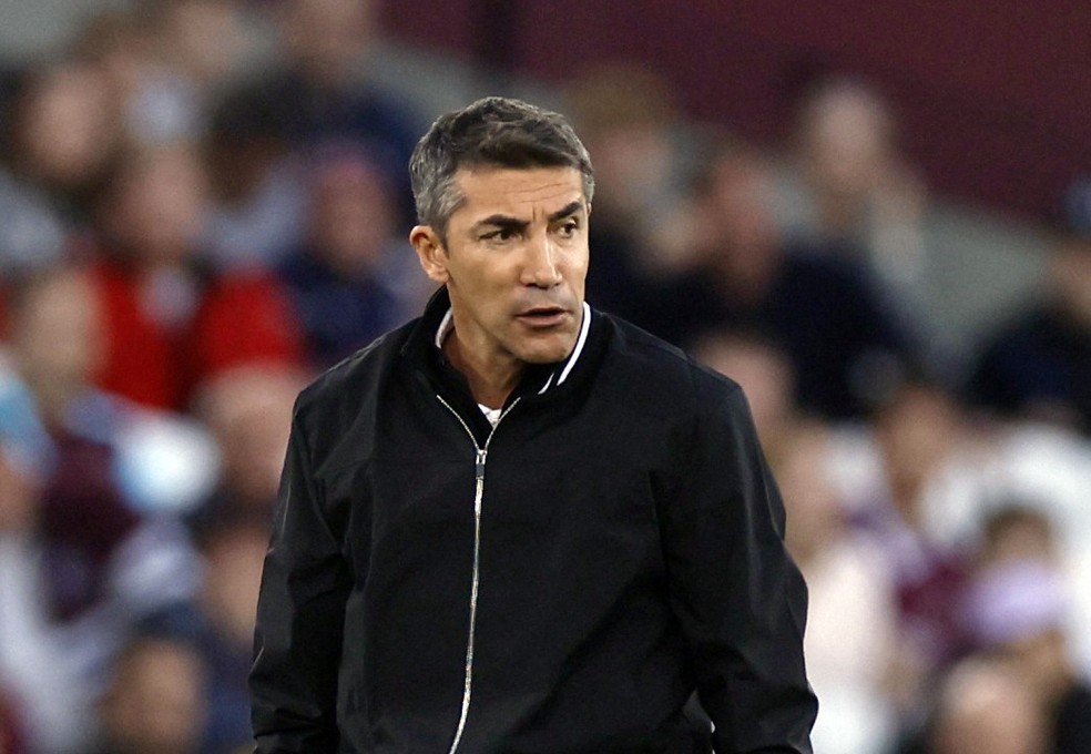 Ronnygalodoido's tweet photo. 🏴🏳 Bruno Lage tem o respaldo de Ricardo Guimarães, um dos integrantes do grupo de investidores, conhecido como 4R's. Will Dantas ao ser questionado sobre a possibilidade do acerto com o @Atletico, Dantas disse  "estamos conversando".

https://t.co/OEuUMZcbjR… https://t.co/zhXepU0euQ