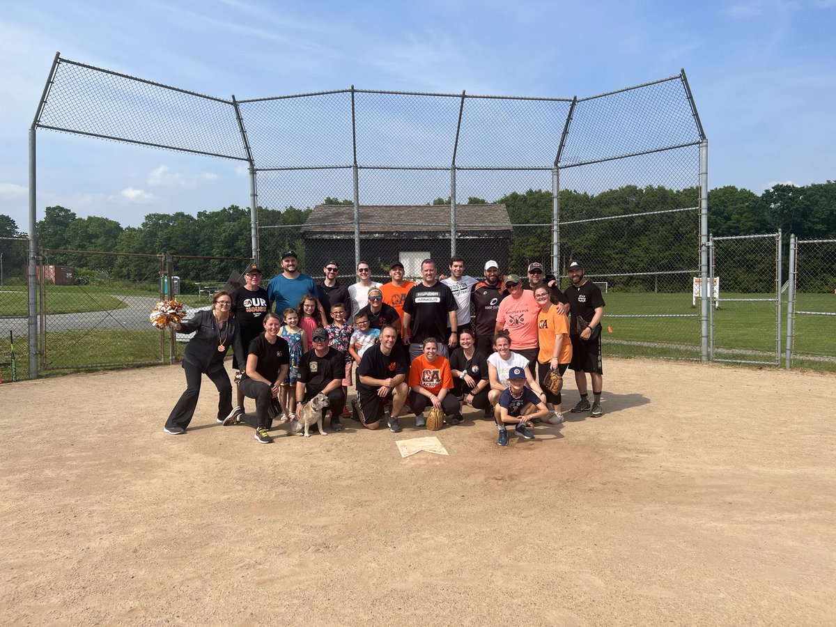 What a great way to end the final days of the school year with our OA Faculty Softball Game!!! So much fun and so many laughs!! Congrats Team Orange on your victory!!