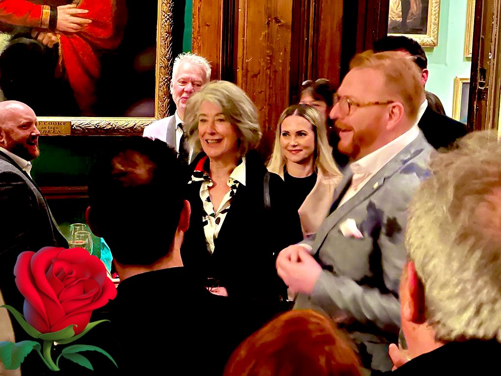 Tom Hopkins tweet media