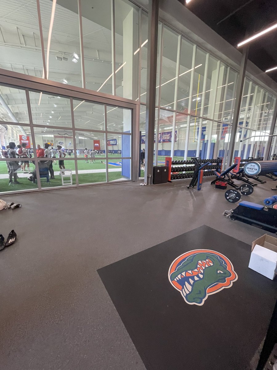 Had a great day at the University of Florida today🐊! Great camp #GoGators <a href="/CoachRyanO/">RYAN O'HARA</a> <a href="/coach_bnapier/">Billy Napier</a> <a href="/TheQBEngineer/">Drew Phillips</a> <a href="/Andy_Villamarzo/">Andy Villamarzo</a> <a href="/PinellasHSMedia/">Pinellas Highschool Media Group</a> <a href="/LargoFootball/">Largo Football</a> <a href="/BigCountyPreps1/">BCP SPORTS</a> <a href="/tampafootballFL/">Tampa Bay Football</a> <a href="/CoachGreen_3/">Green Zone preps Recruiting inc.</a> <a href="/Biggamebobby/">Bob Putnam</a> <a href="/larryblustein/">Blustein Recruiting</a>