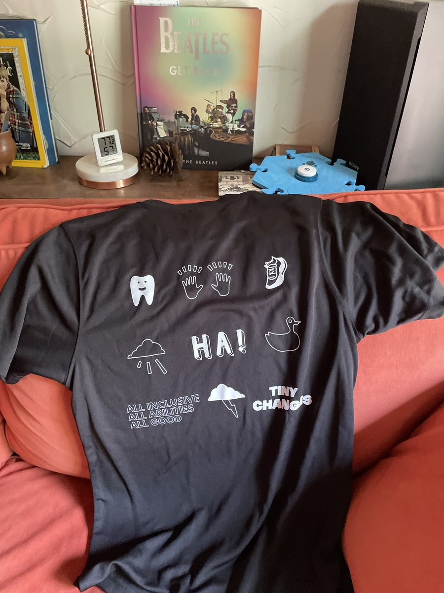 ladytforce's tweet image. I really didn’t feel like running today, but this gem arrived in the mail and had to be broken in. Thank you @goodtimerunnin and @Crignet ! 

3.5 miles in the books - it’s too hot out for this 🥵 #runningpunks #tinychanges