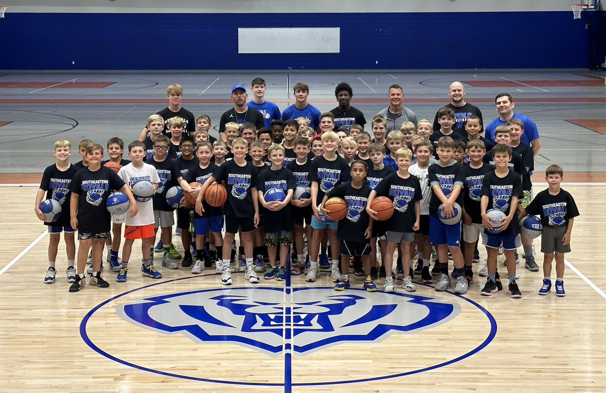 Great first day of youth basketball camp! Over 200 Royals having fun and putting in some hard work!