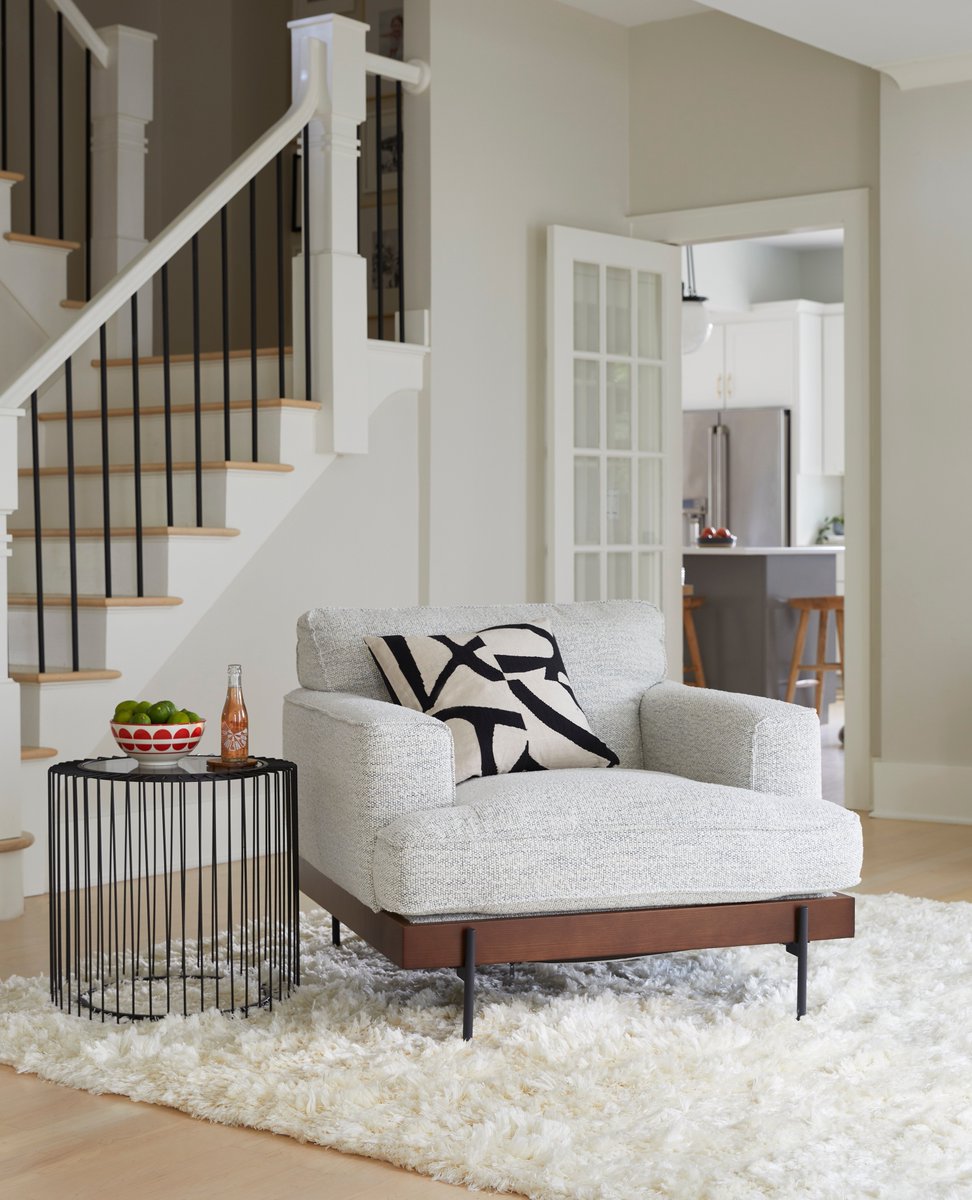 There's no better way to beat the Monday blues than with a comfy spot to kick your feet up! And we've got lots of options. 💁‍♀️

Click the link to start explorin'
l8r.it/wIDi