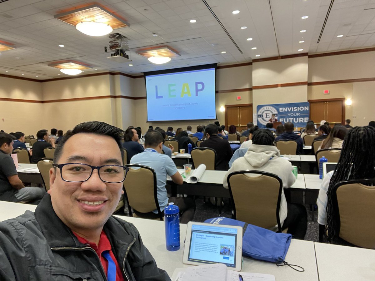 itsMeJayAlberto's tweet photo. Day 1 and 2 of Explore STEM program!
#worldstrides #envision #summercamp #forensicscience #engineering #medicine #robotics https://t.co/fIPnUYfHVJ