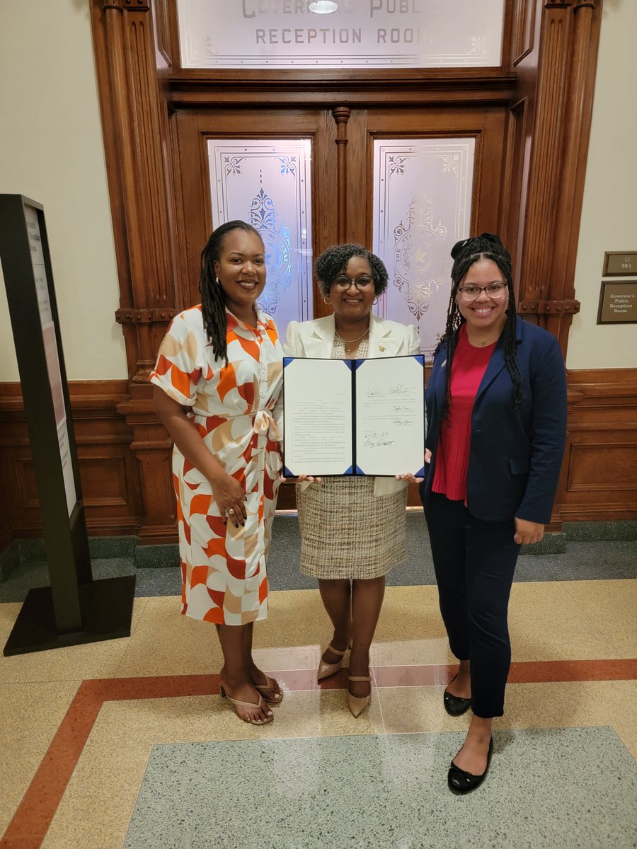 Laney Hawes on Twitter "RT HTaylorSchlitz Historic day today