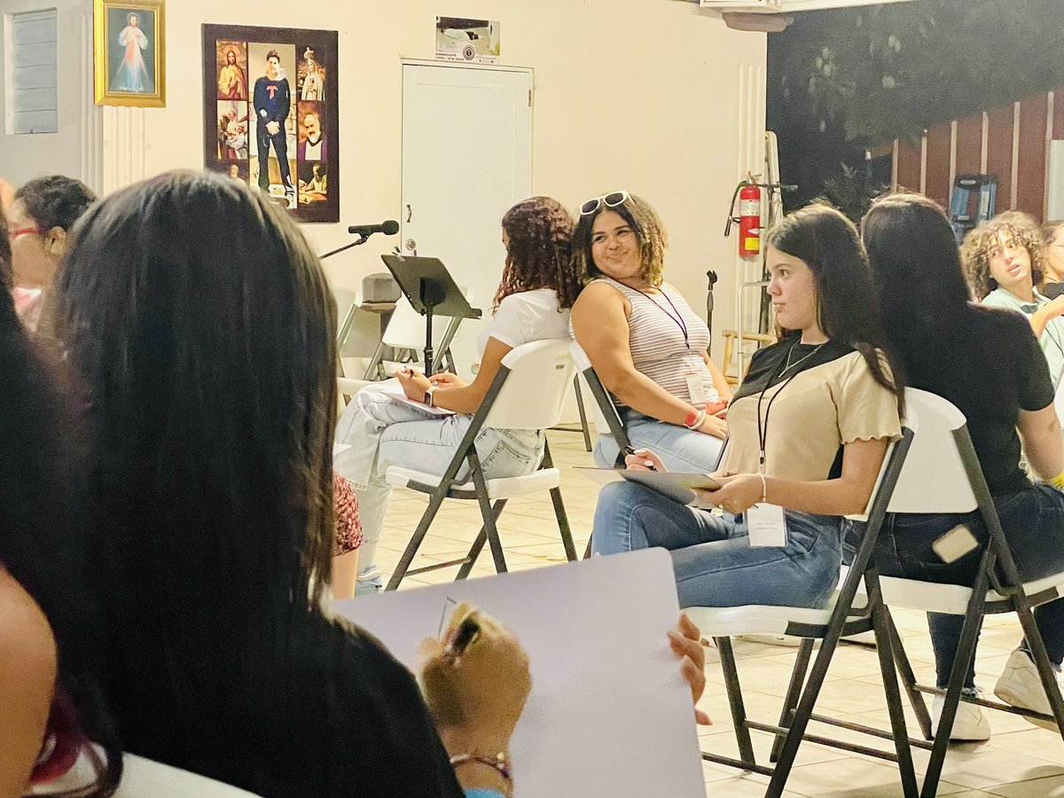 fidecooppr's tweet photo. ¡Ya comenzamos #EmprendeCoop Juvenil 1.0!
Comprometidos con la juventud, desarrollamos este Ciclo de Capacitación junto a @CDCOOPPR, para contribuir a la reactivación de las coops juveniles después de la pandemia.
#QueremosInformarteCDBGDR
#FIDECOOP #CooperativasPR #SomosCoop https://t.co/86B3c24Uwx