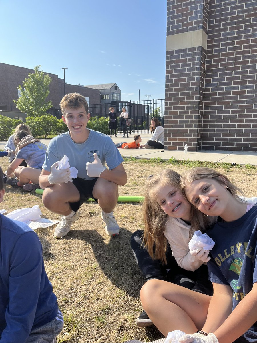 PHSUnifiedTrack's tweet photo. Amazing start to the Unified camp! We tie-dyed bandanas, made team cheers, played kickball, and had a blast together! 🌈⚽️🎉 #UnifiedCamp #TeamSpirit #PHMExcellence https://t.co/wea7q09AUs