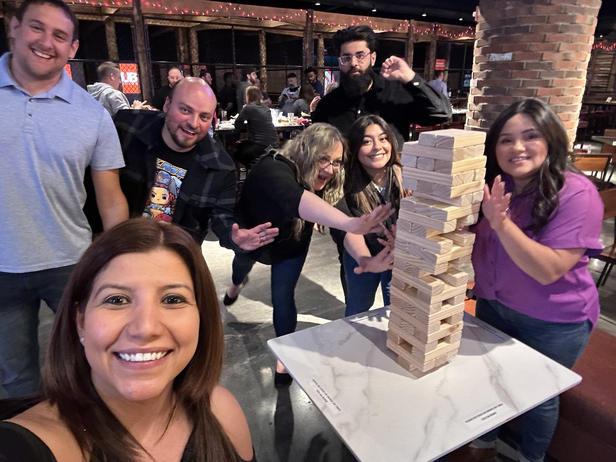 Jenga time! <a href="/MagentaDama/">Sherri Alejandre</a> <a href="/SaadYasin54/">Saad Yasin</a> <a href="/ag9690/">Agnes Zajac</a> @Roman8Cristina <a href="/T_Schillinger_/">Tom Schillinger</a> <a href="/Eddie_Oro_/">Eduardo Orozco</a>