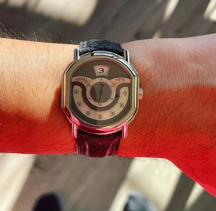 tyu_t60503's tweet photo. It is the type that can look very good when worn by honorable men

#wristwatch #wristband #handwatch #FolloMe https://t.co/KBTpMw83tC