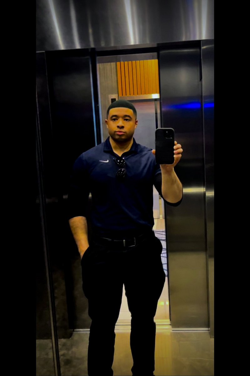 AveryCarriere's tweet photo. Staying optimistic, even during strange times #optimistic #optimism #motivation #motivate #motivator #grow #iphone #rayban #raybansunglasses #raybanaviator #aviator #style #nike #hotel #hotels #hyatt #hyattregency #hyattregencyhotel #hyatthotel #hyatthotels #regencyhotel #frisco #friscotx #friscotexas #dallastx #dallastexas #dalllas #avery #carriere #averycarriere