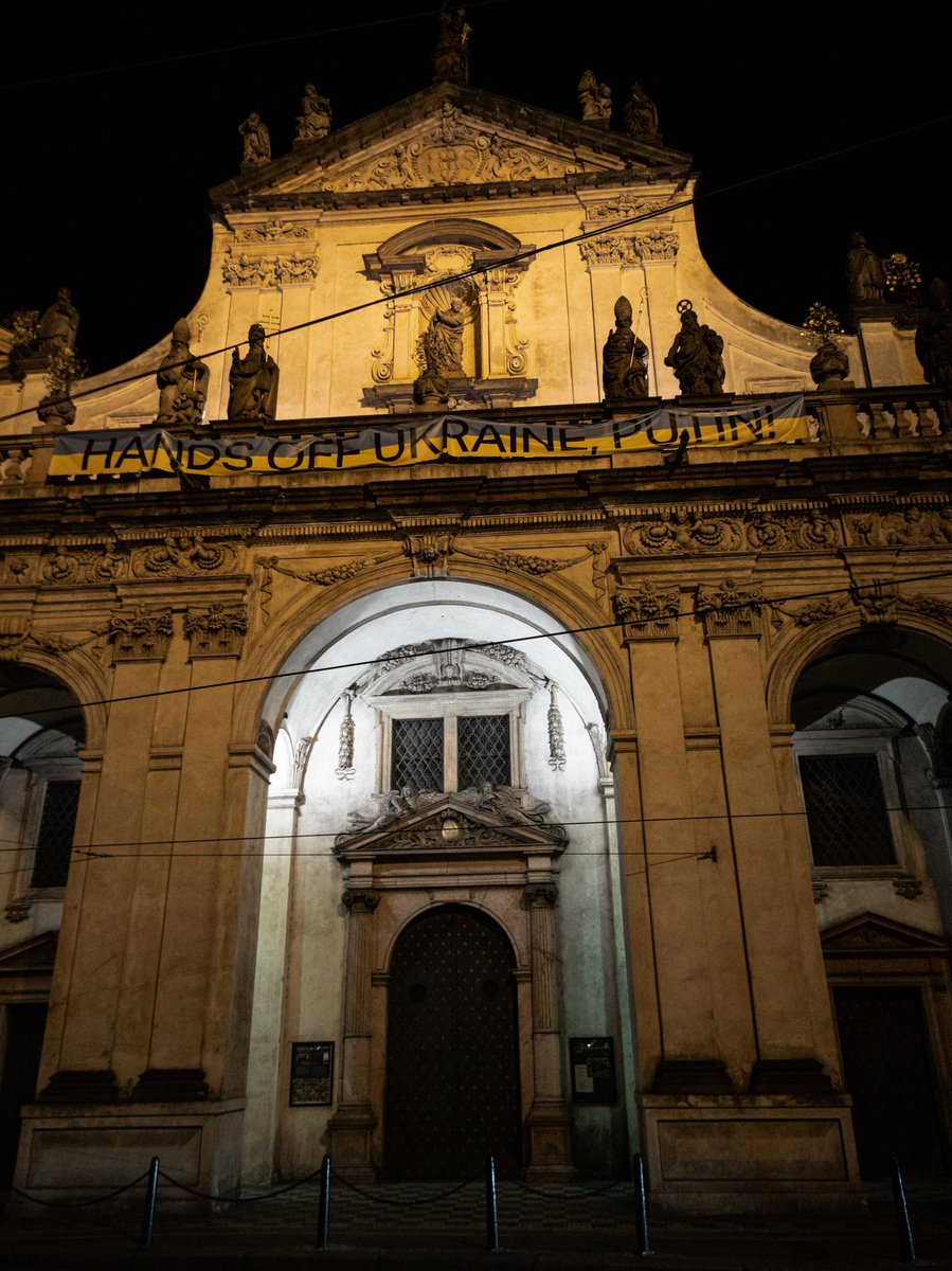 BobbySolace's tweet image. Prague, you absolute chad 🧡