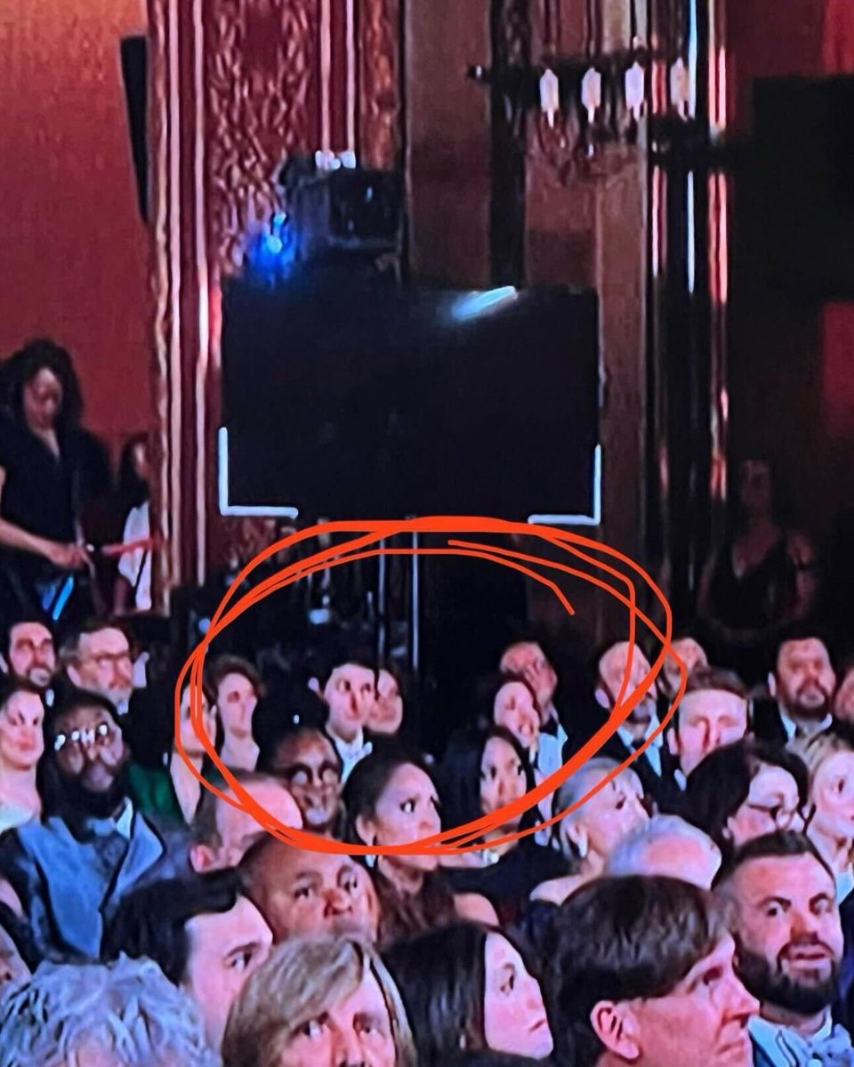 ...take me back to last night's <a href="/TheTonyAwards/">The Tony Awards</a> 🏆

Had a blast bringing along team HUG <a href="/Michael_Littig/">Michael Littig</a> &amp; <a href="/juliagierasimow/">Julia Gierasimow</a> to celebrate our corny friends at <a href="/Shucked_Musical/">Shucked</a> 🌽🌽