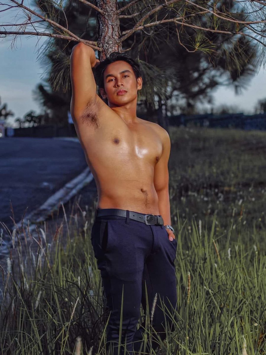 pageantreact's tweet photo. No turning or looking back. The path ahead holds the answers you need.
Photographer / Mark Masbate Manlangit
Style & Grooming / Ms. Chacha Guerrero
Lightmen / JC Enciso
#PageantReactOfficial #PageantReact
Special thanks to Pink Spa Tabaco City
Gym: Powermax Gym https://t.co/X80zUjy26c