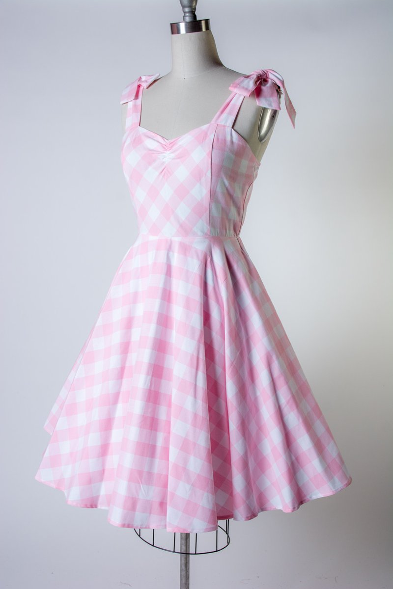 #BarbieCore 💖 - mailchi.mp/heartofhaute.c…