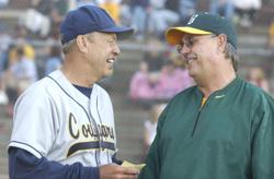 In honor of Dyersville Beckman at Cascade this Thursday, I offer you an image of high school baseball at its finest. The battles the two programs had under these Hall of Famers are what makes the game so fun.
This is from pregame around 2004. #iahsbb #iahsbsb