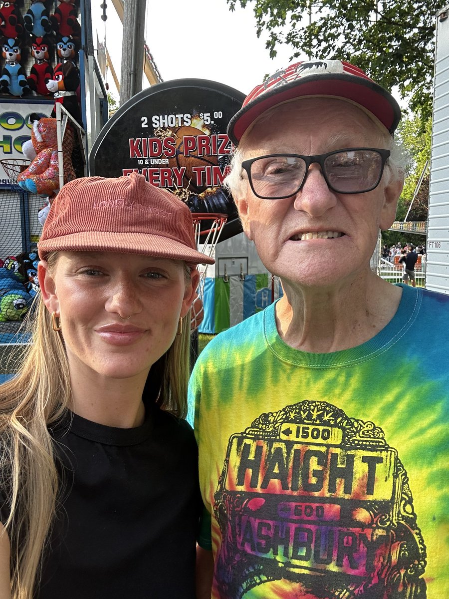 chellerbell's tweet image. 