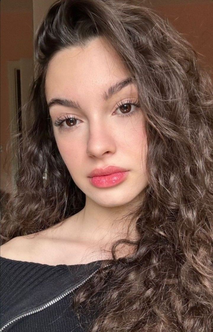 Andrea♡ on Twitter "the face the body"