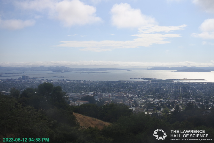 SFBayViewer's tweet image. San Francisco Bay as seen from The Lawrence Hall of Science
static.lawrencehallofscience.org/scienceview/sc…