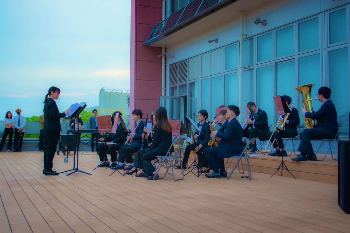 kit_bb1208's tweet photo. 6月9日に夕暮れコンサートがありました✨
沢山の人達が来て下さりありがとうございました🫶🫶

最後には夕暮れを見ることも出来ました‼️☺️

これからも活動を頑張って行きたいと思います❗️🔥🔥 https://t.co/22tGMQkBlY