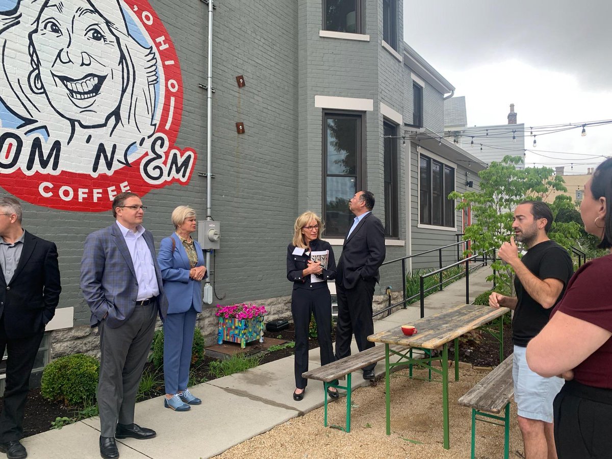 CincinnatiPort's tweet image. The Port was proud to help the @UrbanLandInst kick off the Advisory Services Program in Cincinnati with a bus tour of Camp Washington/Queensgate. We look forward to the recommendations to come!