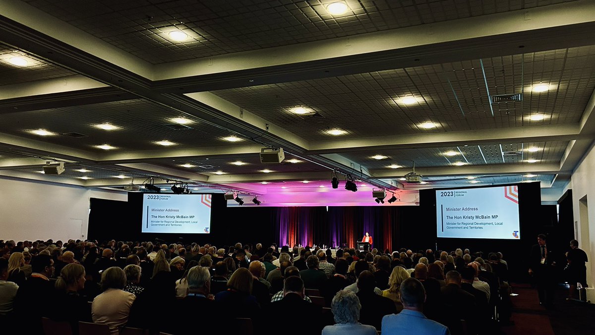 With Min @KristyMcBain as we get underway for the National General Assembly in #Canberra.

More than 450 delegates attending today's Regional Forum from across Australia.

#NGA23 #localgovernment

@ALGAcomms 💬 @latrobecity @OneGippsland