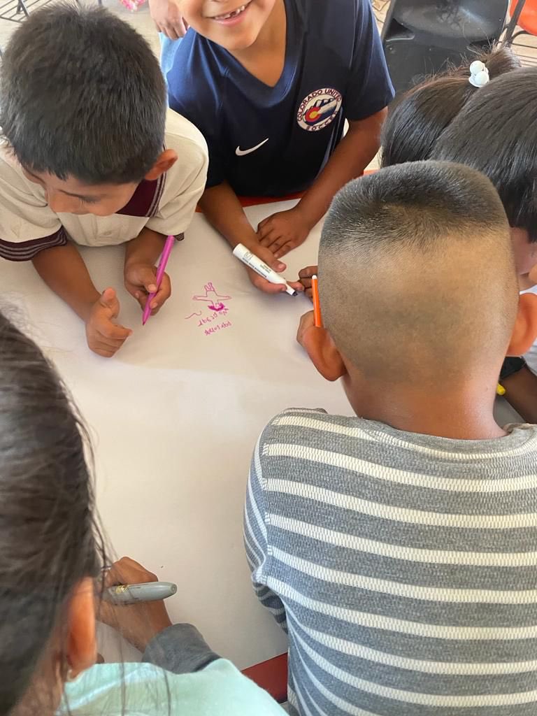 RedRemuvi's tweet photo. 🟣Las niñas, niños y adolescentes tienen Derecho a vivir en condiciones de bienestar y a un sano desarrollo integral.
“Derechos de las Infancias”
#infancias #derechos #Oaxaca #REMUVI #InfanciaFeliz https://t.co/3KWkJTKXXL