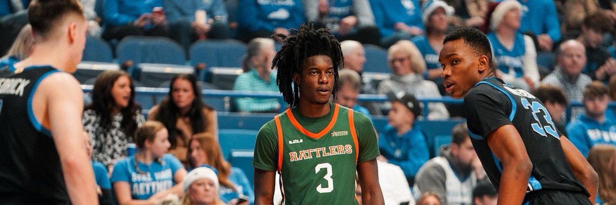 ThePortalReport's tweet photo. Florida A&amp;M (D1) transfer Peyton Williams (@peytonlw5) is still available 👀

Had some solid performances against HM competition this year⬇️

vs Kentucky 8/4/4 in 20 minutes 
Vs Miami 9/2/1 in 15 minutes 
vs Florida 6/3/1 in 10 minutes https://t.co/e3sSkgR6sb