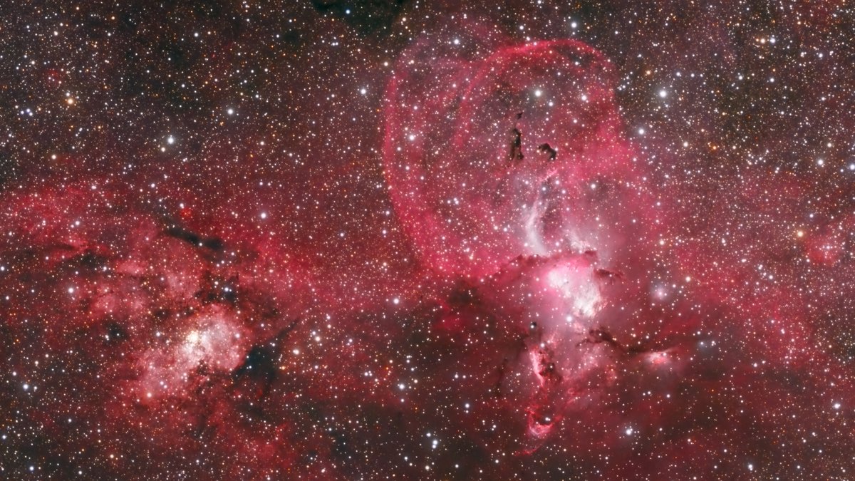 BenSKlerk1's tweet photo. #NGC3576 is a bright emission #nebula in the #Sagittarius arm of the galaxy. It is also approximately 100 light years across and 6000 to 9000 light-years away from Earth.
Camera: Zwo 1600mm Filters:
#Astronmik LRGB HA and OIII 6nm
Mount: #10micron GM3000
Total time 8.8 hrs https://t.co/2XEHP3Ji9M