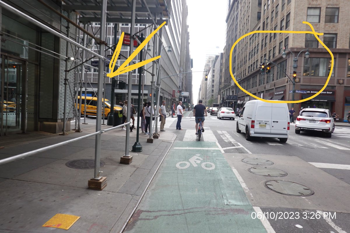 Reported_NYC's tweet photo. The driver Y203031C blocked the crosswalk or stopped past the line near 22 E 39th St on June 10 and has been reported to #nyctaxi. This is in Manhattan Community Board 05 #manhattancb5 & #NYPDMTS. #VisionZero https://t.co/ZhzR8dum4l