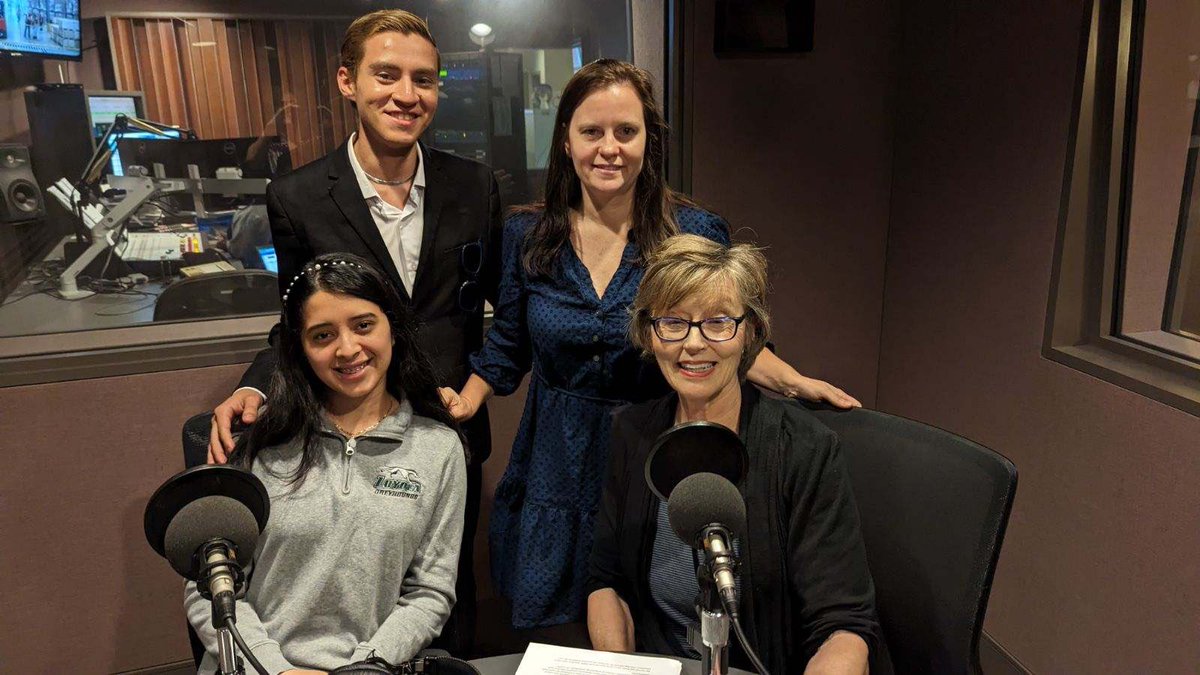 ChesapeakeLang's tweet photo. Interested in learning more about what we do and hearing from two of our amazing students? Tune in to On the Record with Sheilah Kast on Wednesday morning at 9:30! @WYPR881FM #mentoringmatters https://t.co/snUCYslLVk