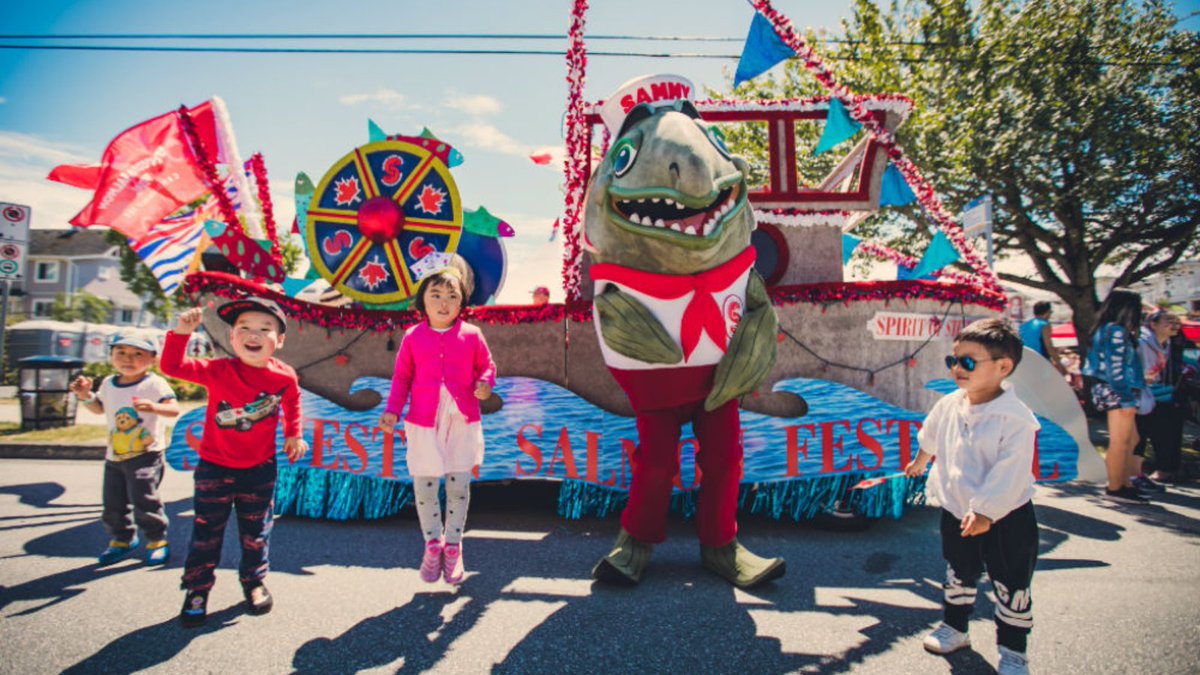 FunRichmond's tweet image. Plan a fun Canada Day at the #StevestonSalmonFestival on Saturday, July 1! Live music, parades, salmon bake, chow mein, art/horticultural shows, Japanese festival, marketplace, and kid's activities: there is something for everyone. More here: bit.ly/43vMatM