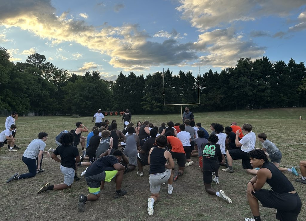 OHS_Football1's tweet photo. Day 1 of Summer Practice in the books! https://t.co/EtnAcNpIJg