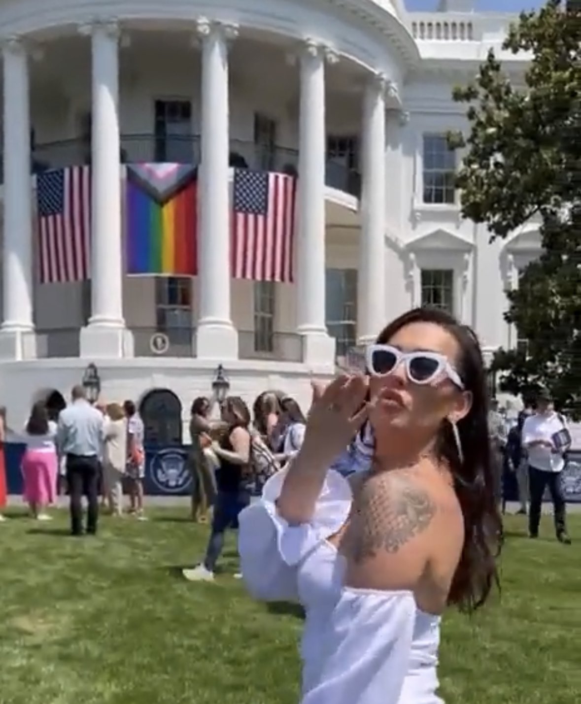 Oli London on X: Trans TikTok activist Rose Montoya shakes fake breasts  outside the White House after being personally invited to attend Biden's  White House pride party.  / X