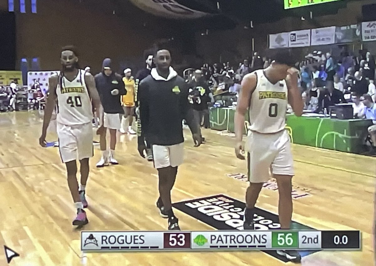 At the half the @PatroonsAlbany are holding on to the lead 56-53 over the @nfldrogues. If Albany wins tonight they will move on to the final 4 of the @TBLproleague 2023 playoffs. #adifferentleague #broadstsouth