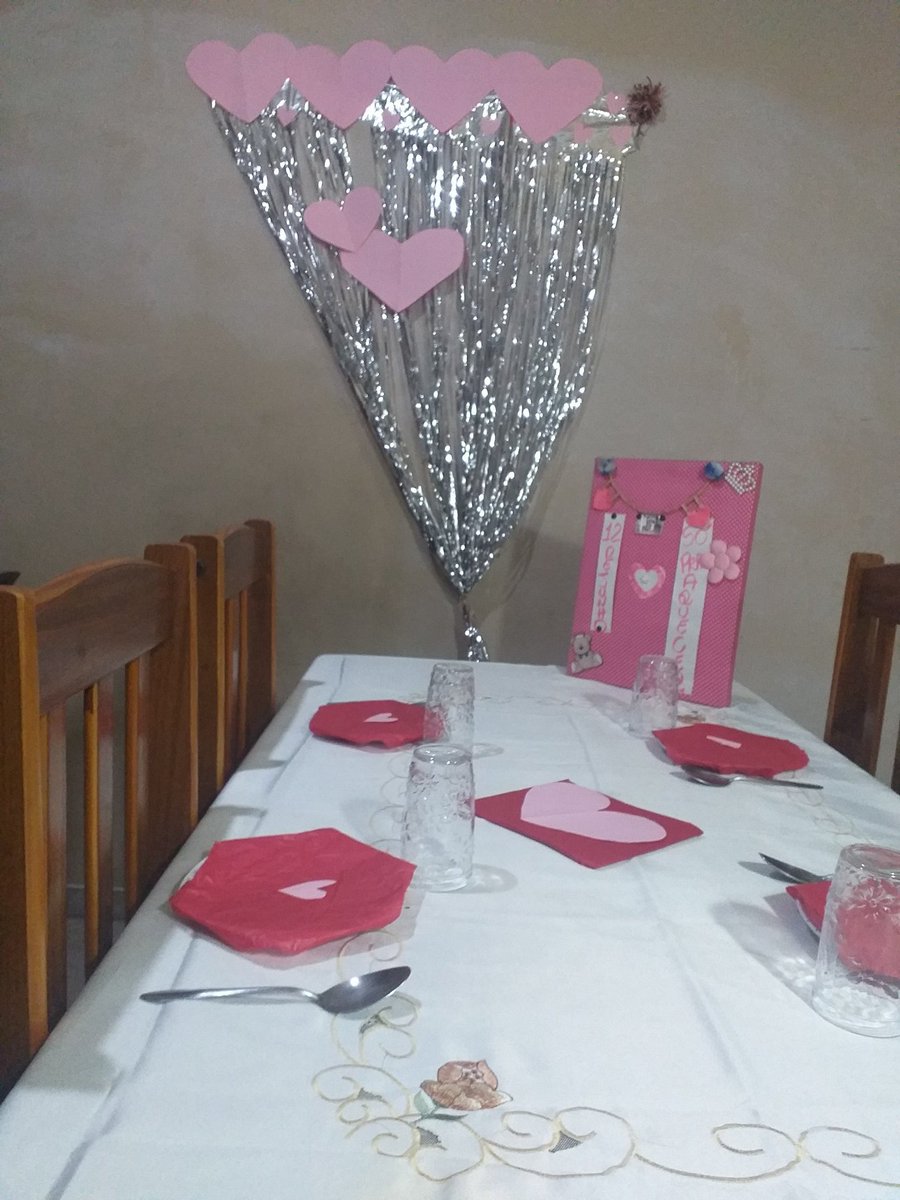 Quezia44540911's tweet image. &quot;O potencial se revelava nos
membros daquela família — potencial para amar, perdoar e aceitar uns aos outros.&quot; Leitura 9 parte. #renova #família #aconchego