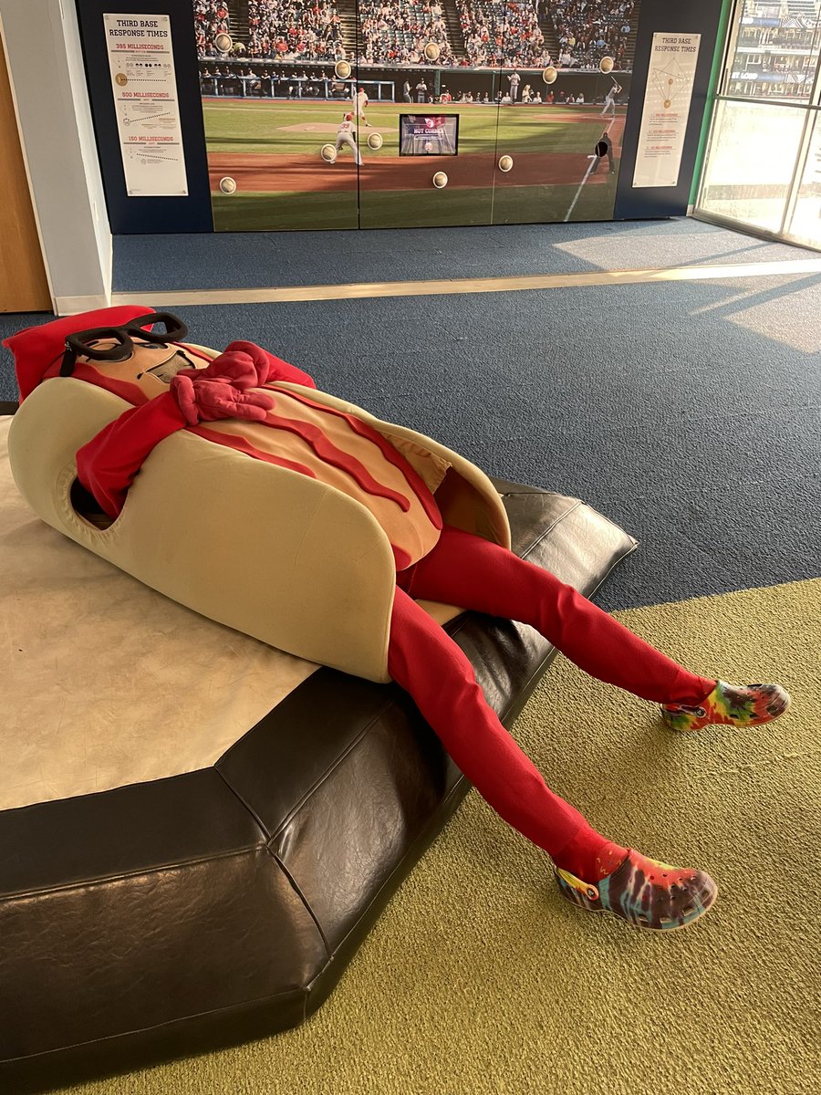 CleHotDogs's tweet photo. Off day vibes 🐊 https://t.co/XHm8zVuMqG