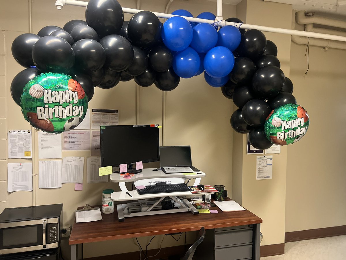 Foxtrot832nd's tweet photo. Yesterday DS Agogo celebrated with his natural family…. Today he was surprised by his Falcon Family! Never be busy to take care of the ones who take care of you. #Soldiers #FamilyFirst #HappyBirthday #TotalSoldier @CSM_Grant @LTCRobinson_B @MikeCavezza @Ramtahal_Eldred https://t.co/pXEEpIMlbc
