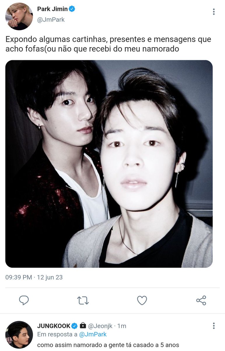 #Jikookau —— Eternal lovers

Onde até mesmo depois de casados, os Jeon's vivem como um casal de adolescentes apaixonados